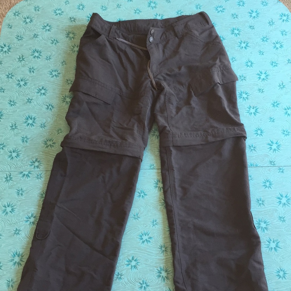 THE NORTH FACE, Women’s Hiking pants/shorts, sz 4